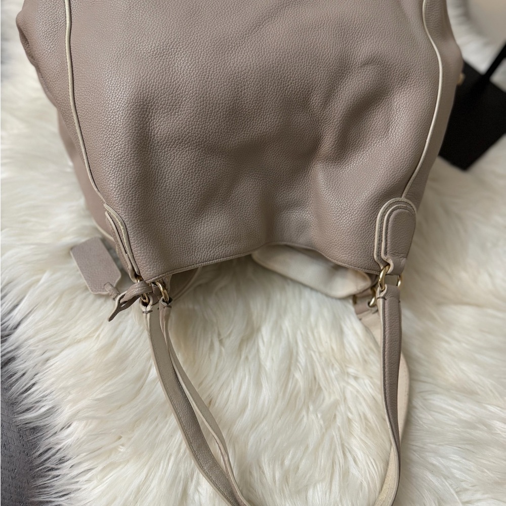 Coach Beige Leather Hobo Bag - Picture 3 of 12